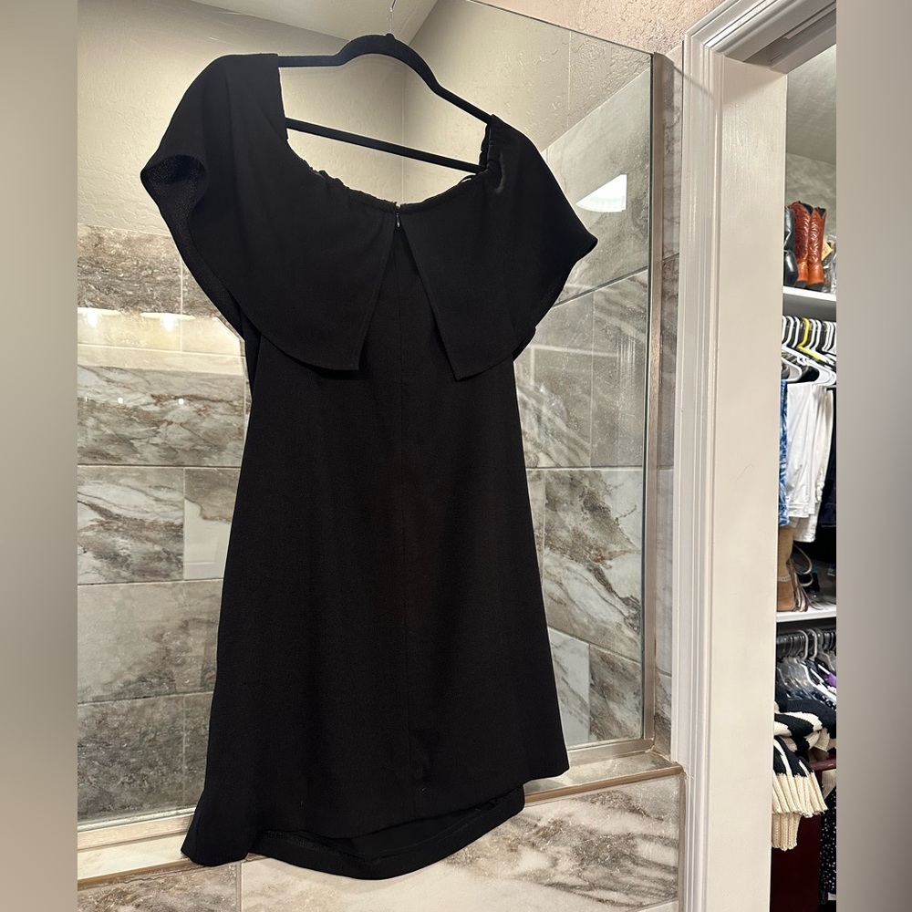 Off the Shoulder Charles Henry Dress from Nordstrom in Black Size Large!